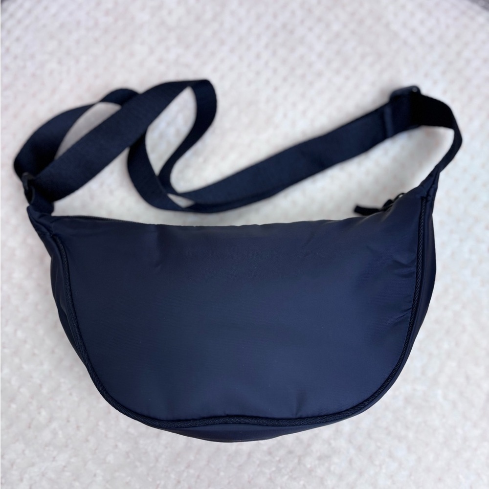 32 Degrees Black Unisex Crossbody Shoulder Bag, NWT